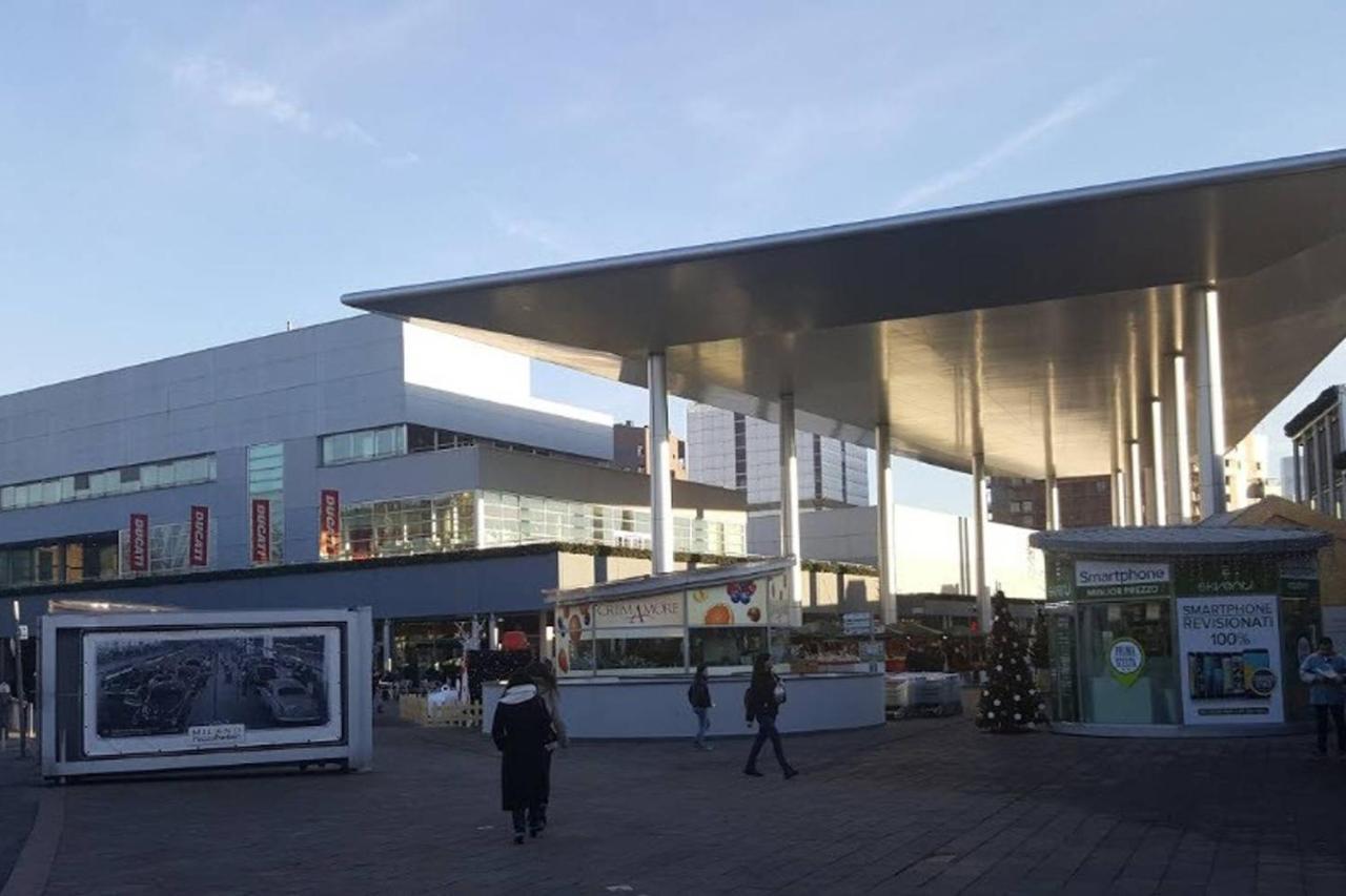 Fiera Milanocity View With Terrace Next To Shopping Mall Daire Dış mekan fotoğraf